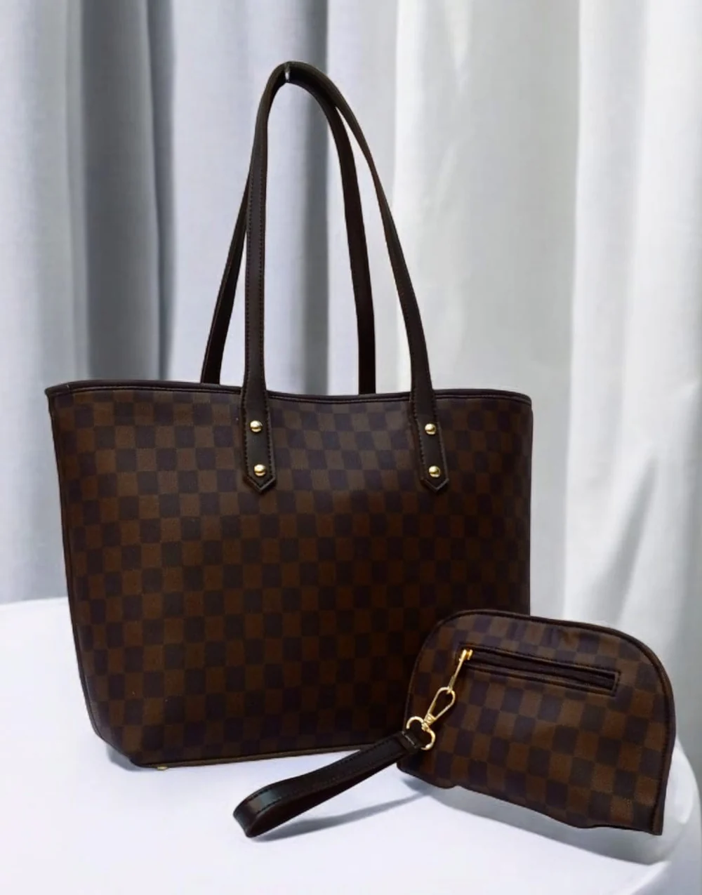 Trendy totes