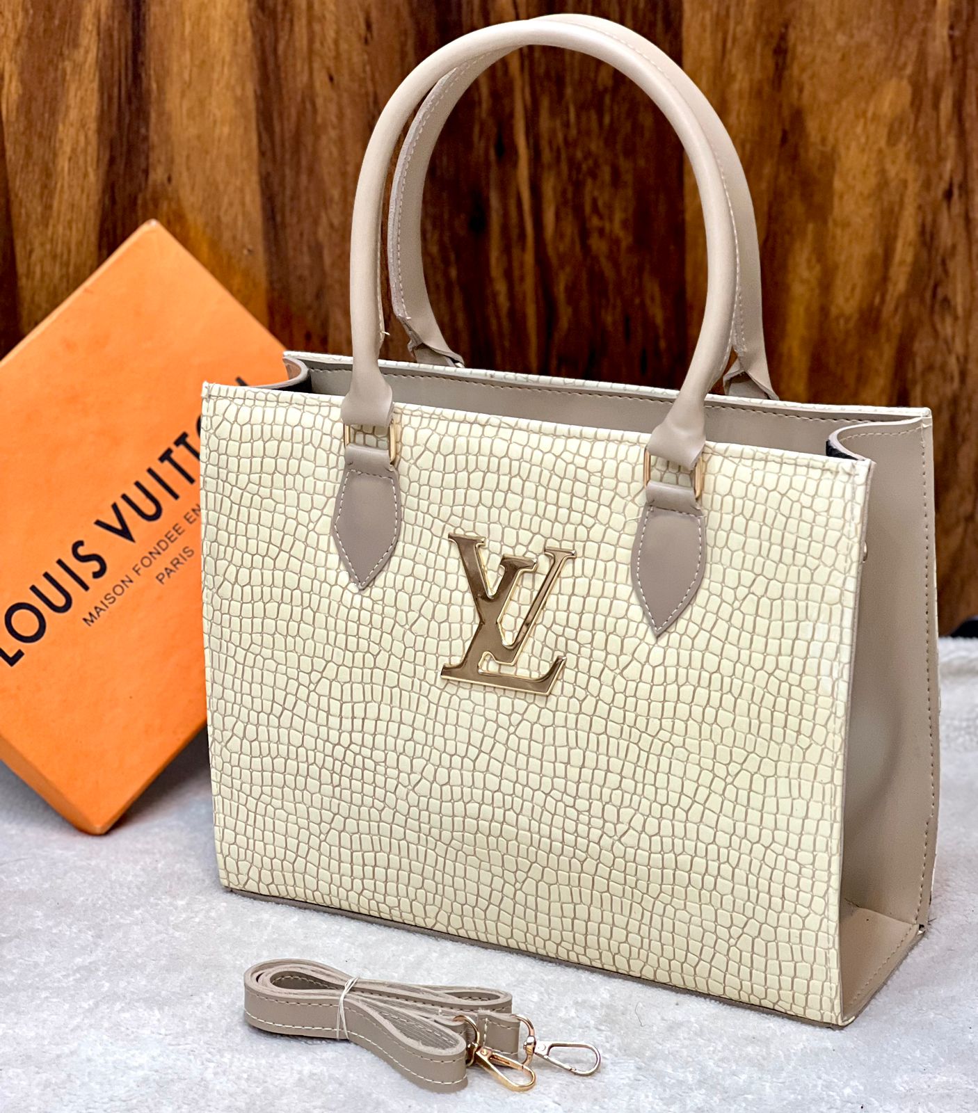 Premium Crocodile Hand Bag (1)