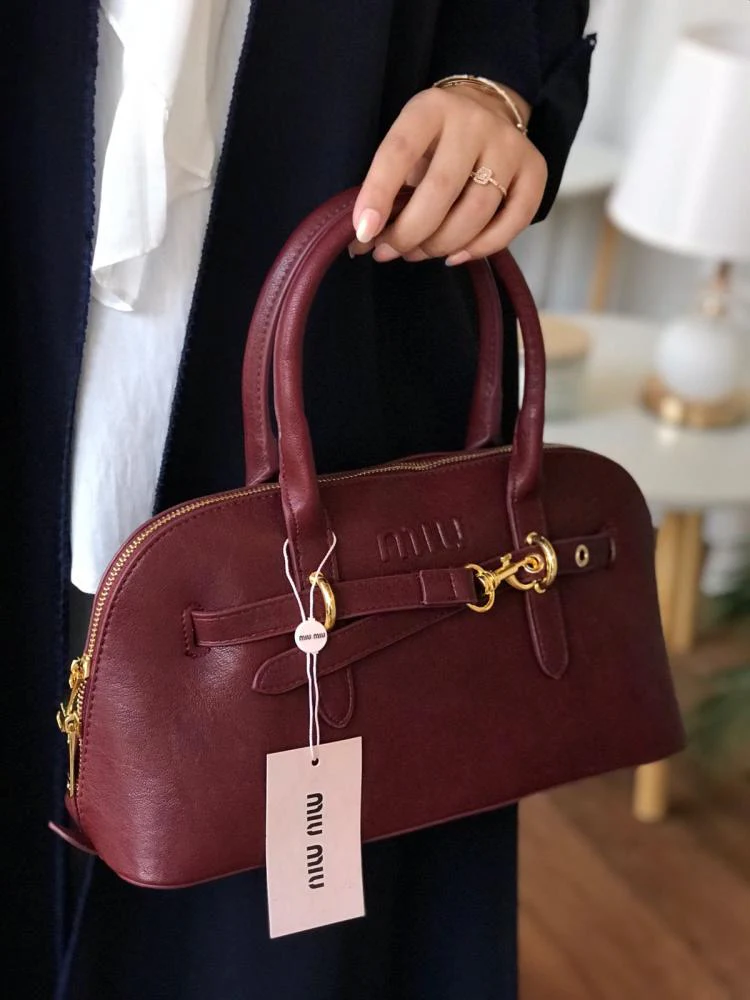 Aventura Luxe Leather Handbag