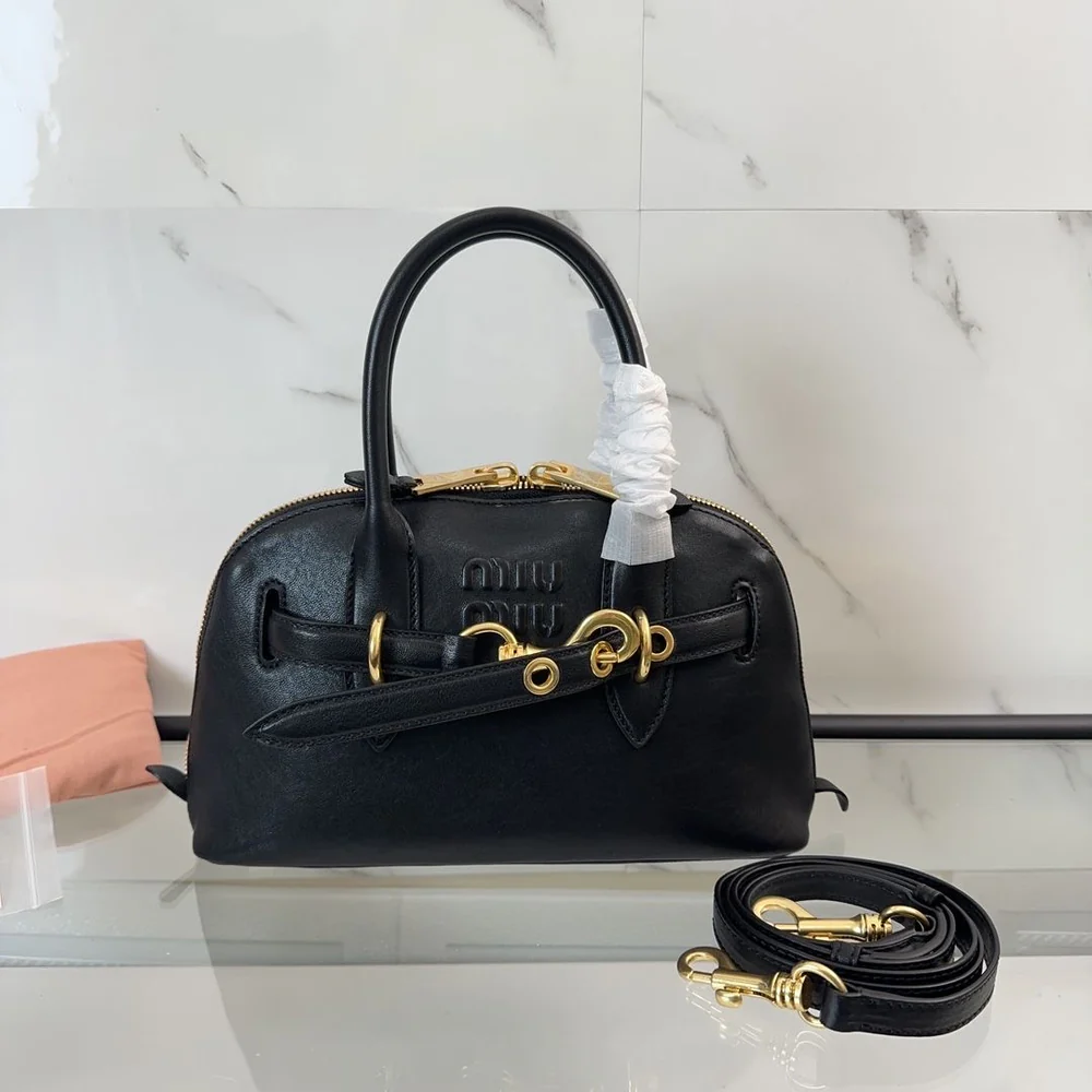 Aventura Luxe Leather Handbag