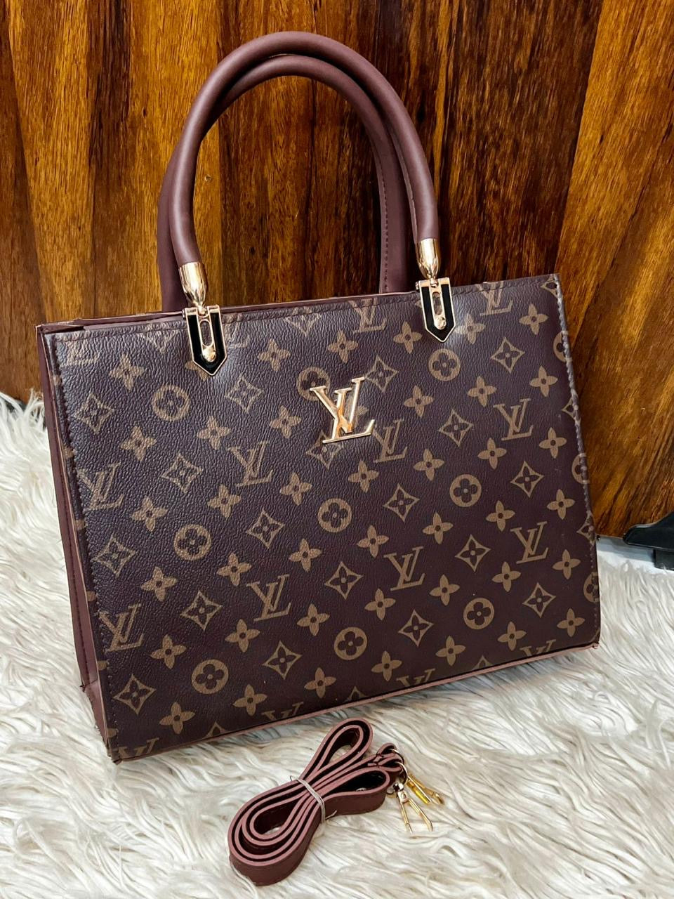 Totes By LV