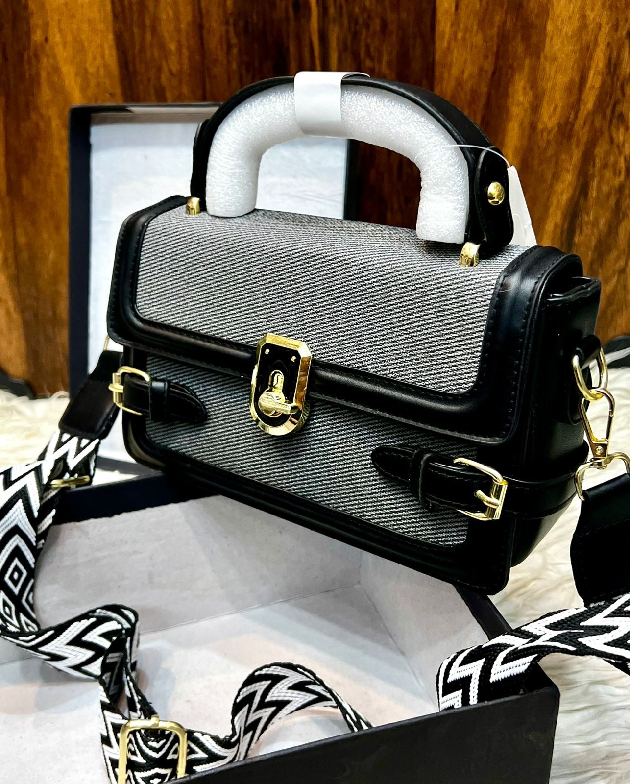 Lavish Crossbody