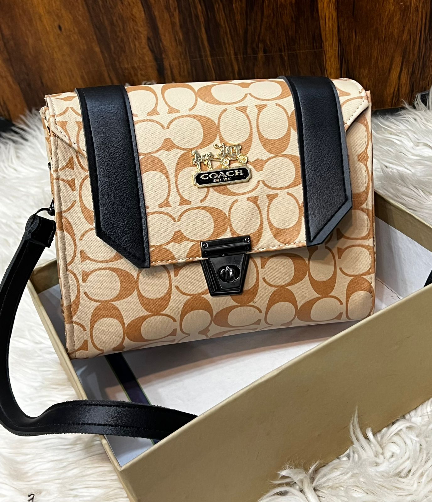 Modern Edge Crossbody
