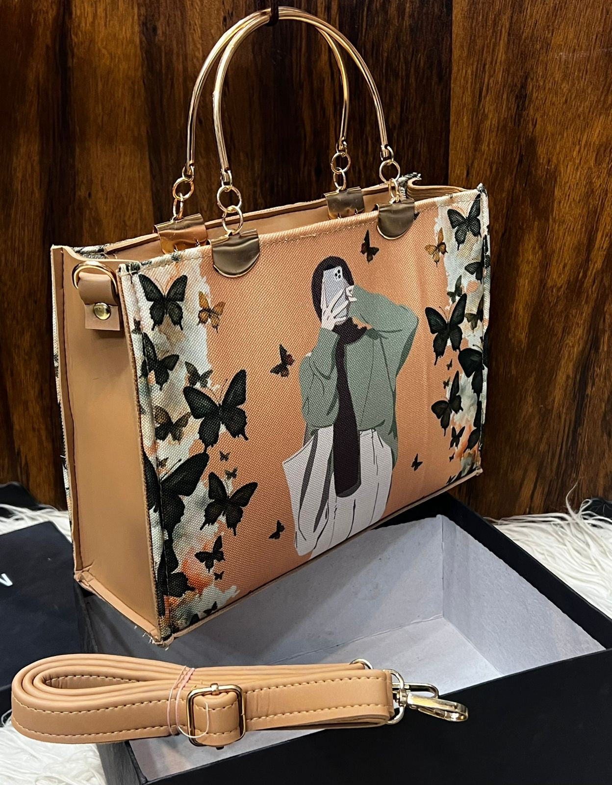 Modest Tote bag
