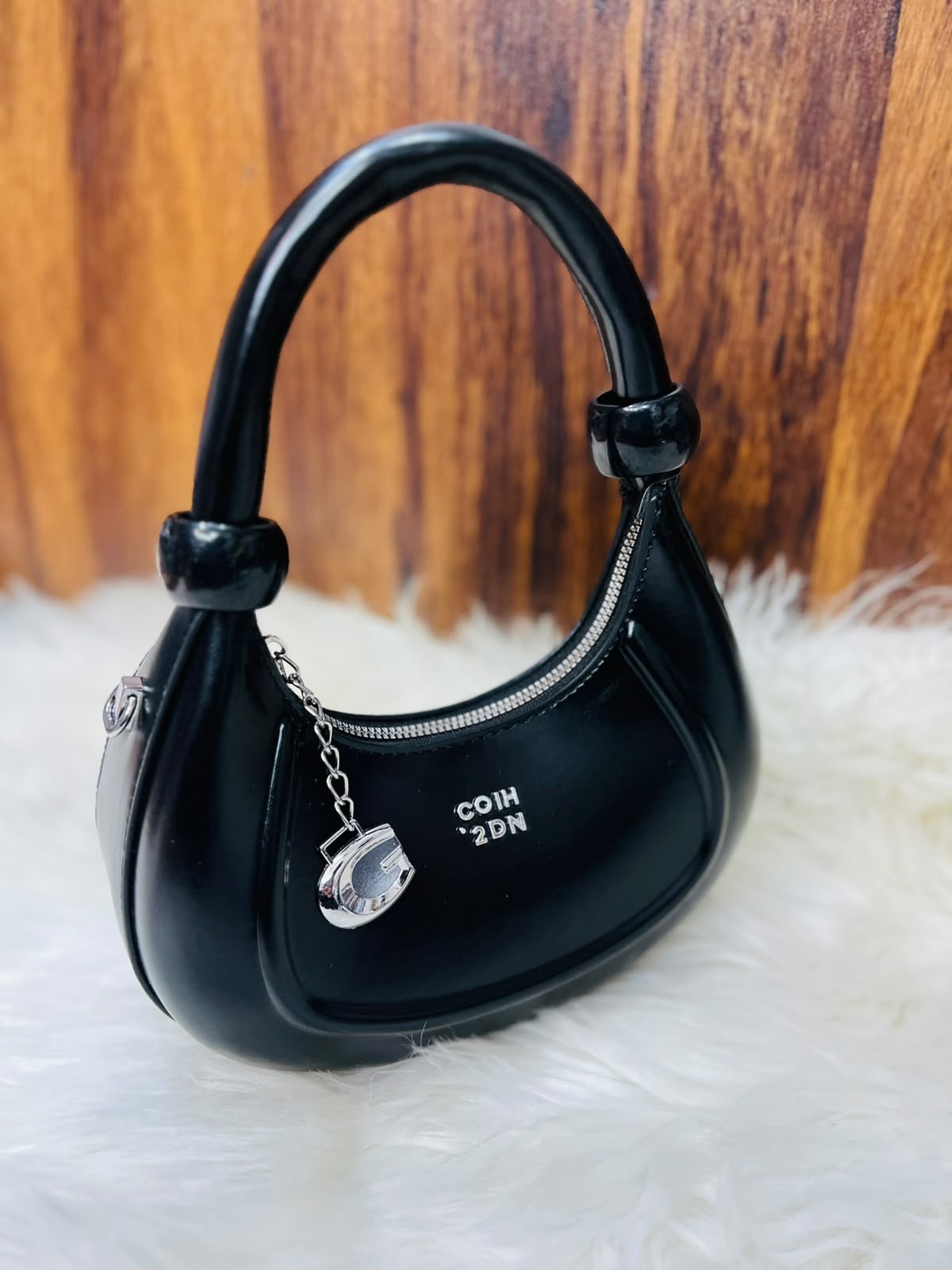 The Luna Sling
