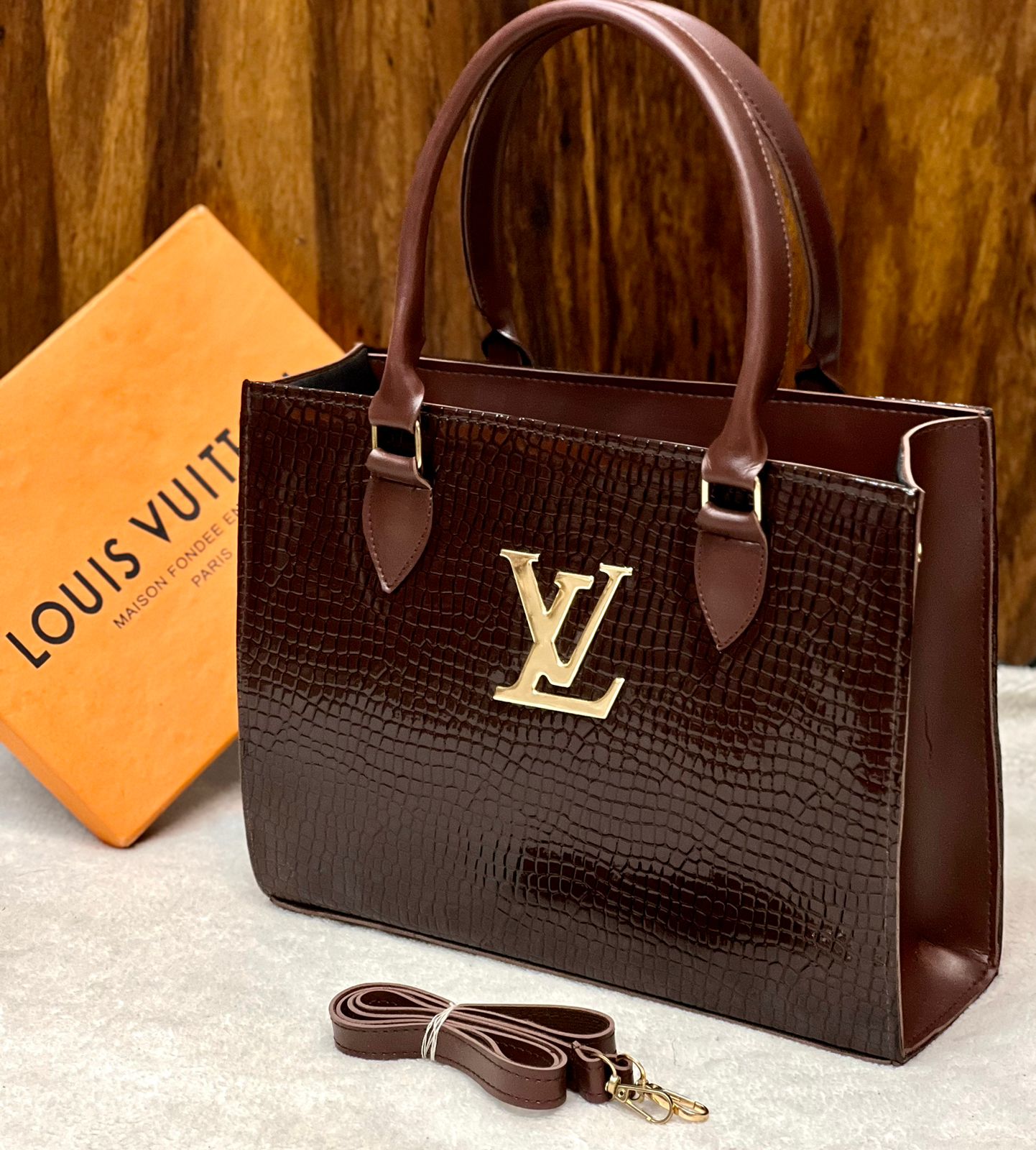 Premium Crocodile Hand Bag (1)
