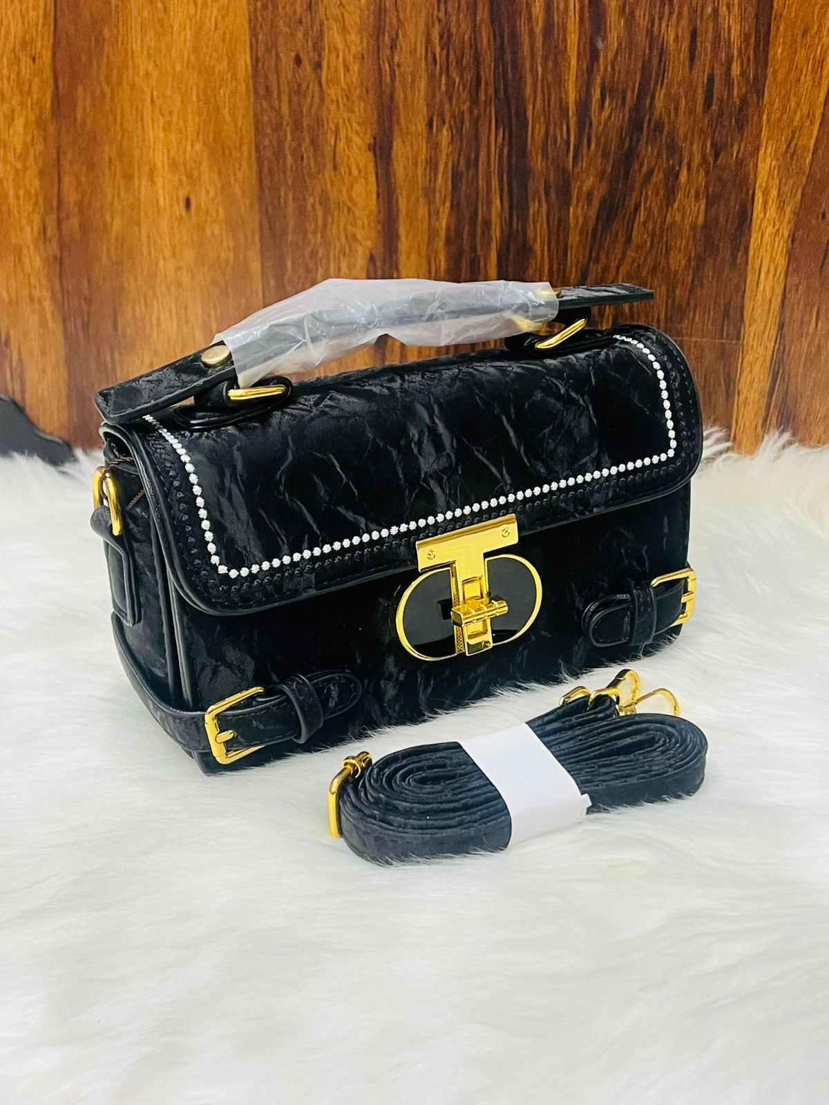 Lavish Crossbody