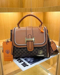 Elegant crossbody bag