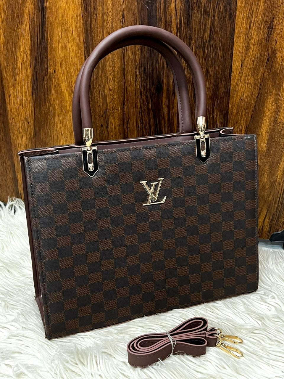 Totes By LV