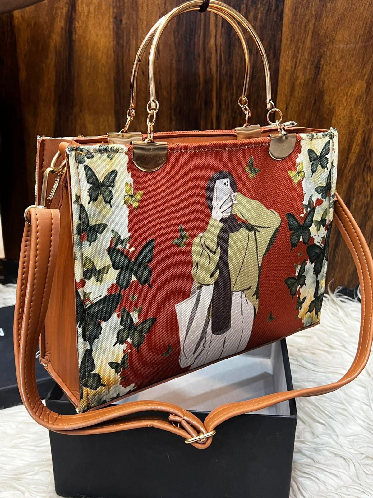 Modest Tote bag