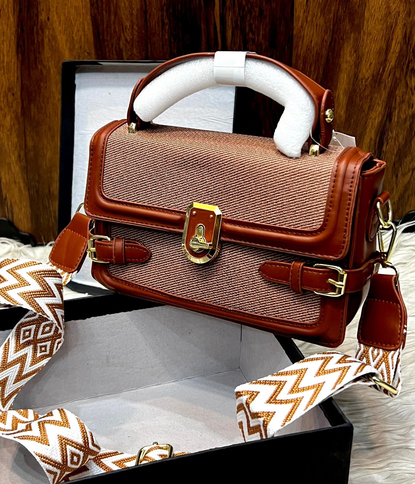 Lavish Crossbody