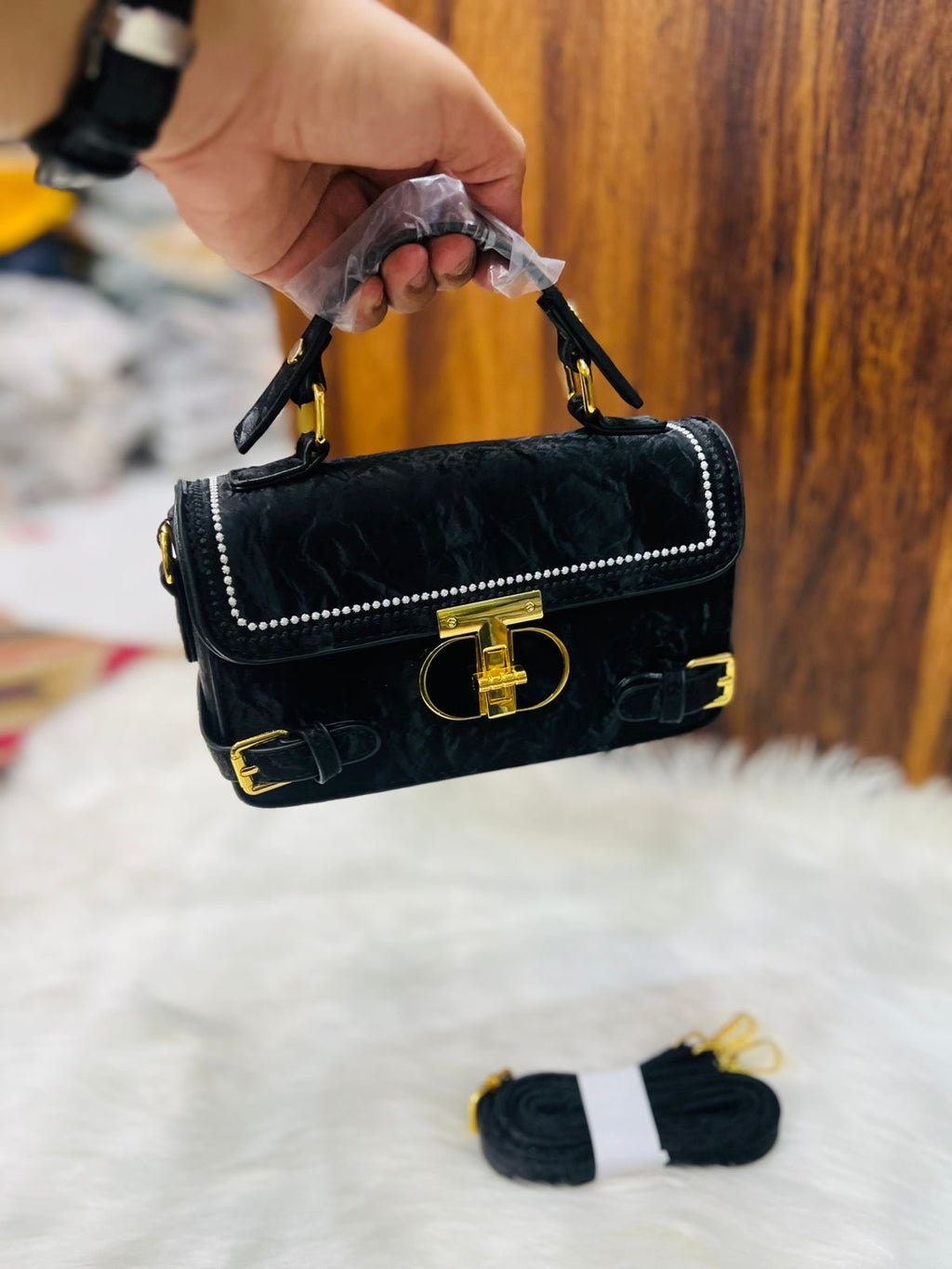 Lavish Crossbody