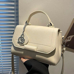 Flappy hand bag