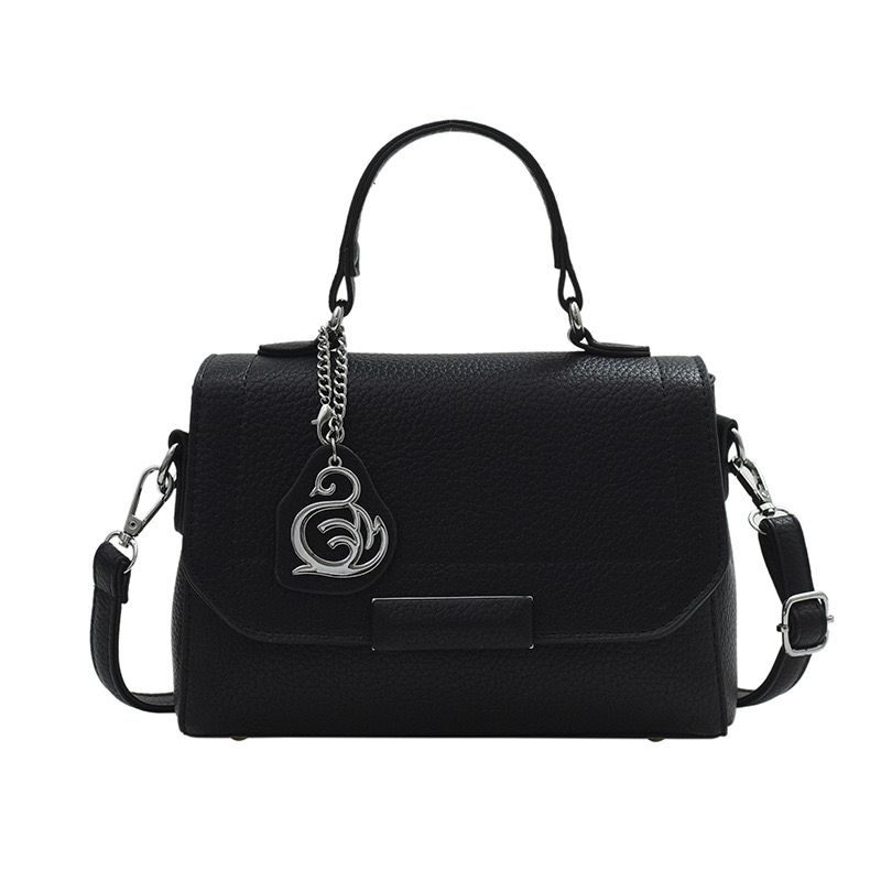 Flappy hand bag