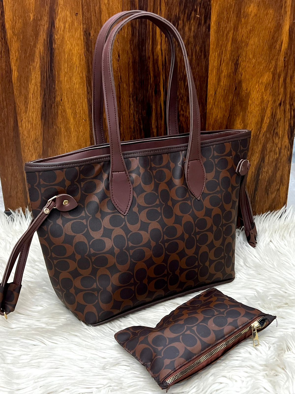 Chic Tote+