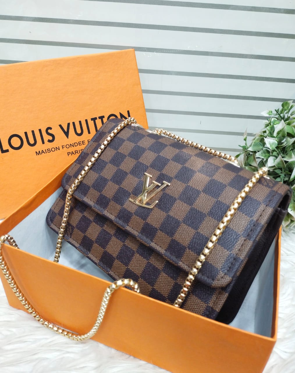 Elite Crossbody