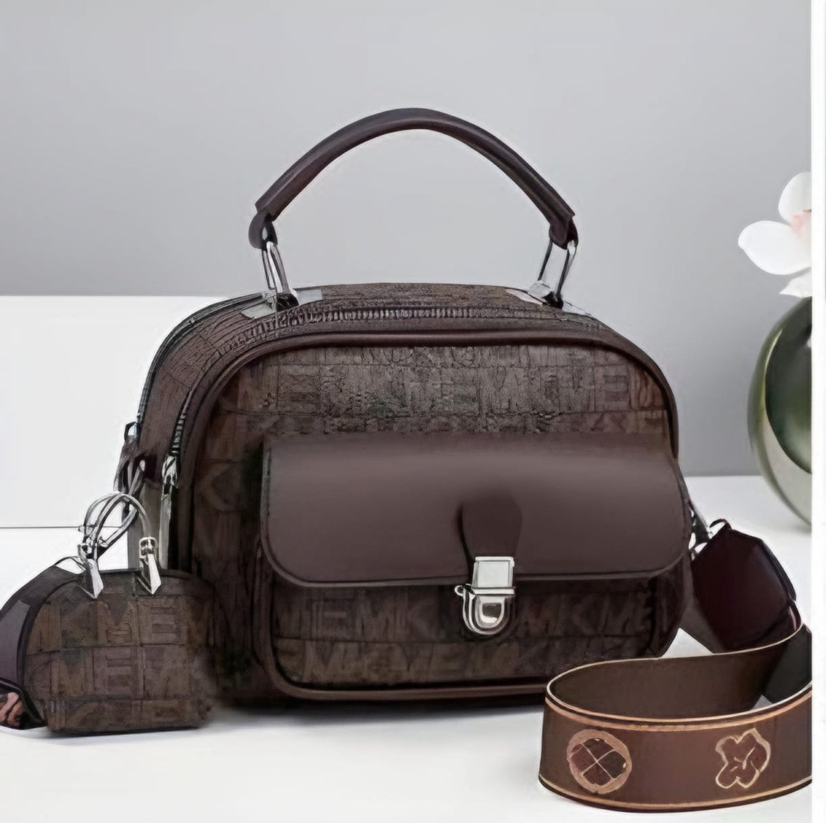The Classic Curve Bag