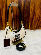 Min Min Sling Bag