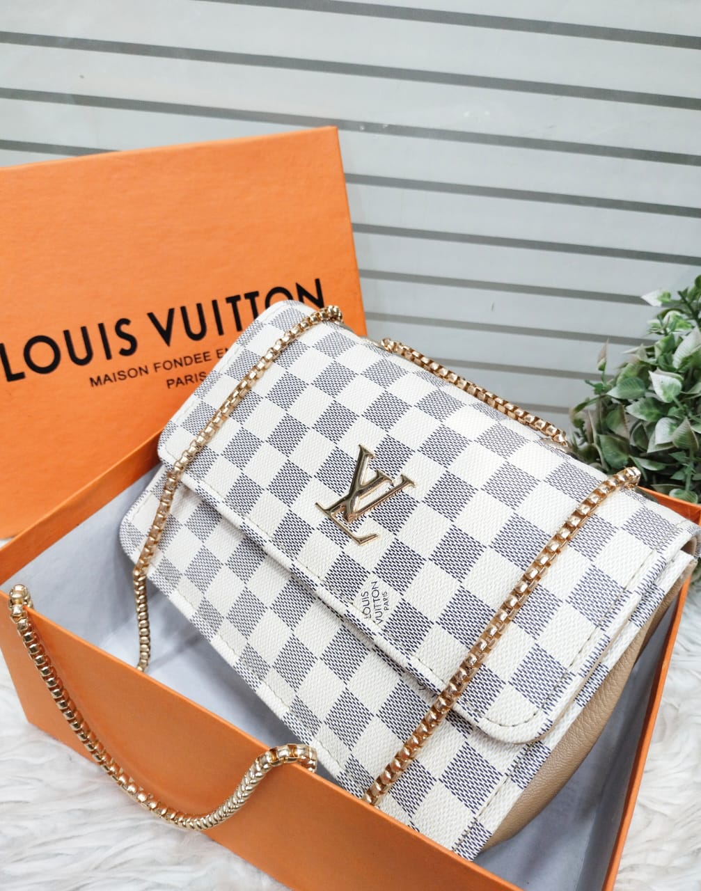 Elite Crossbody